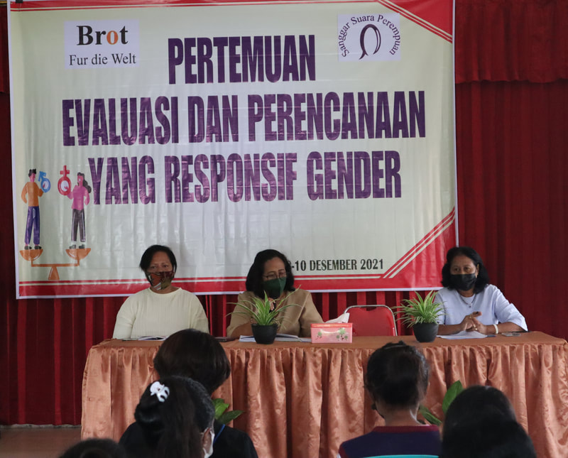 Sanggar Suara Perempuan foto pertemuan yang responsive gender